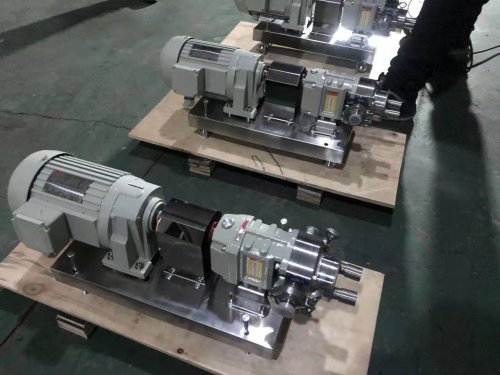 保溫不鏽鋼(gang)轉子泵